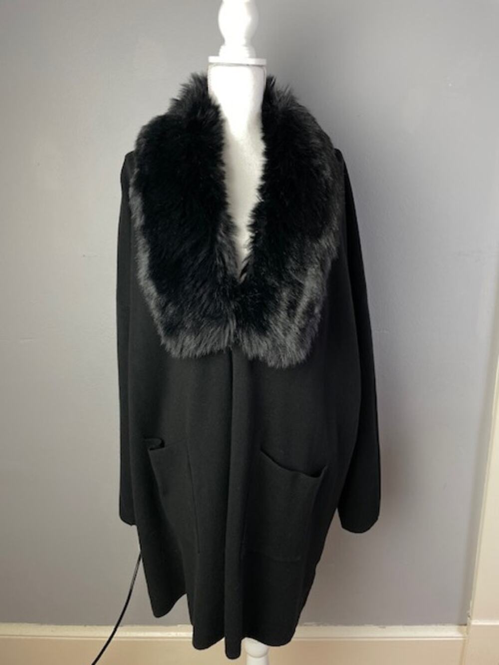 Sioni Faux Fur Collar Cardigan Women 2X Black Longline Detachable Collar